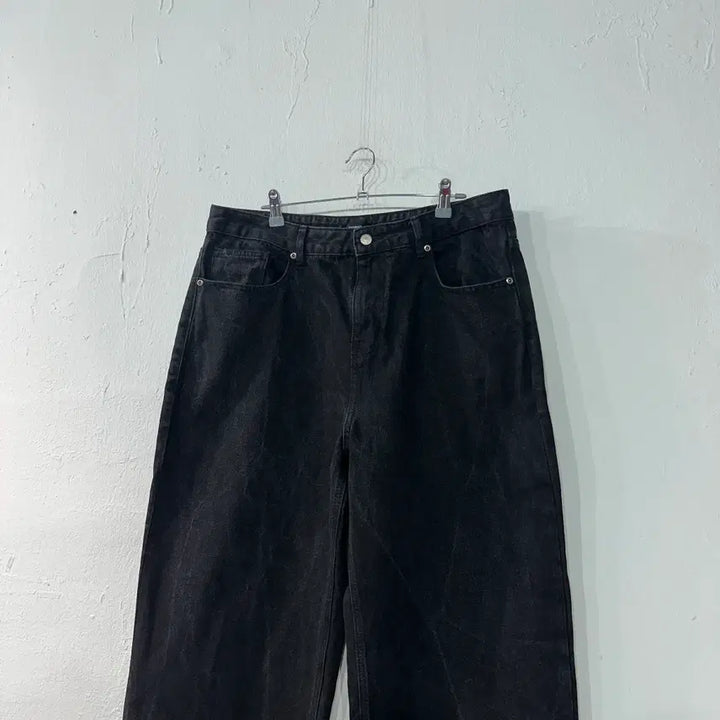 [BUNJANG] Musinsa Standard Wide Black Jeans (Size 36) / 무신사스탠다드 와이드 흑청바지 36