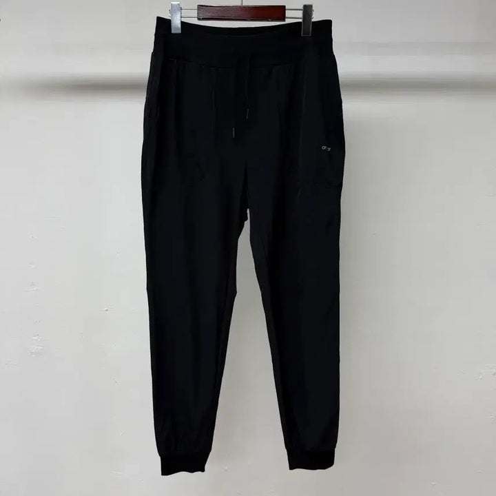 [BUNJANG] Andar Black Jogger Training Pants Size 8 / 안다르 andar 블랙 조거팬츠 트레이닝 팬츠 Js51
