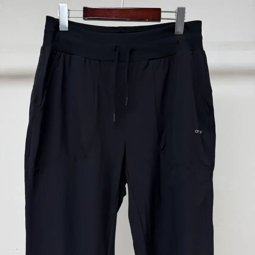 [BUNJANG] Andar Black Jogger Training Pants Size 8 / 안다르 andar 블랙 조거팬츠 트레이닝 팬츠 Js51
