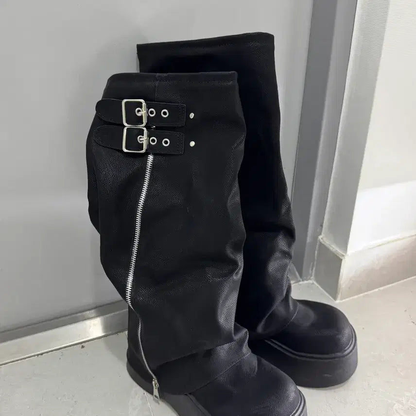 [BUNJANG] Bold Round Buckle Warmer Boots / 볼드 라운드 버클 워머 부츠