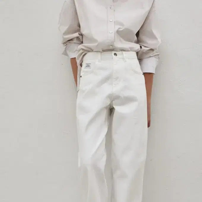 [BUNJANG] Eumkeim Signature Semi-Wide Denim Pants (White, Size L) / 으음키임 화이트 시그니쳐 세미와이드 데님L  116,000원