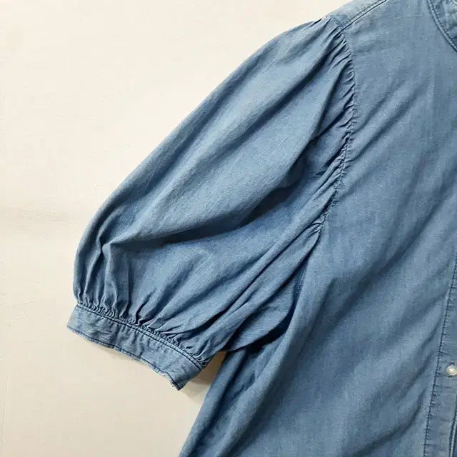 [BUNJANG] GU Slim Denim Shirt / GU 슬림 데님 셔츠