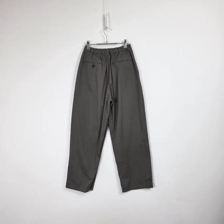[BUNJANG] Plan B Charcoal Two-Tuck Pin-Tuck Wide Banding Pants Men&