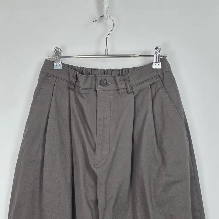 [BUNJANG] Plan B Charcoal Two-Tuck Pin-Tuck Wide Banding Pants Men&