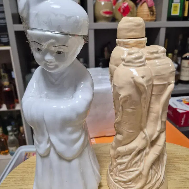 [BUNJANG] Vintage Jinro Ginseng Wine Bottle / 도자기 진로 인삼주병 장식용 술병 빈티지