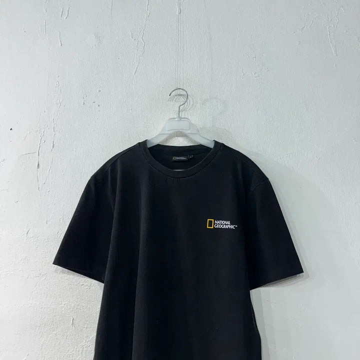 [BUNJANG] National Geographic T-Shirt Size L / 내셔널지오그래픽 반팔티 L