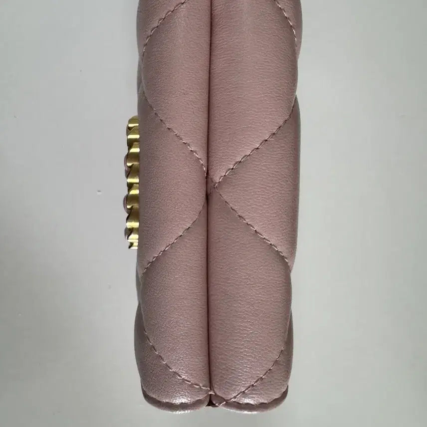 [BUNJANG] Chanel 19 Wallet Pink GHW / 샤넬 19 지갑