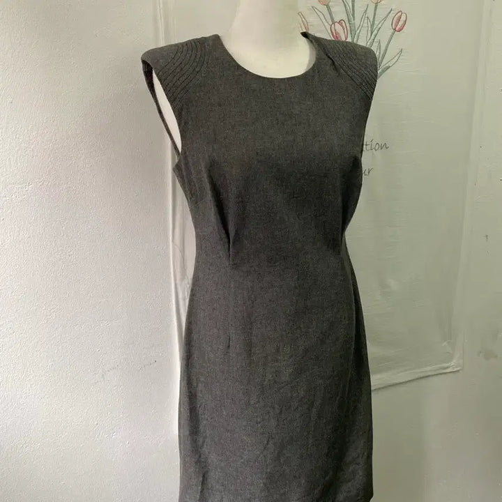 [BUNJANG] Banana Republic Grey Sleeveless Dress / 바나나 리퍼블릭 그레이 컬러 슬리브리스 원피스