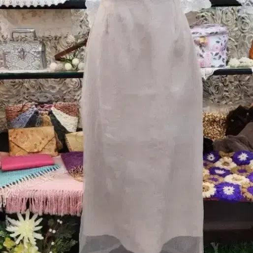 [BUNJANG] LOUERE High-Waisted Organza Long Skirt (Size 55) / LOUERE 하이웨이스트 롱스커트 (오간자 원단) (55)