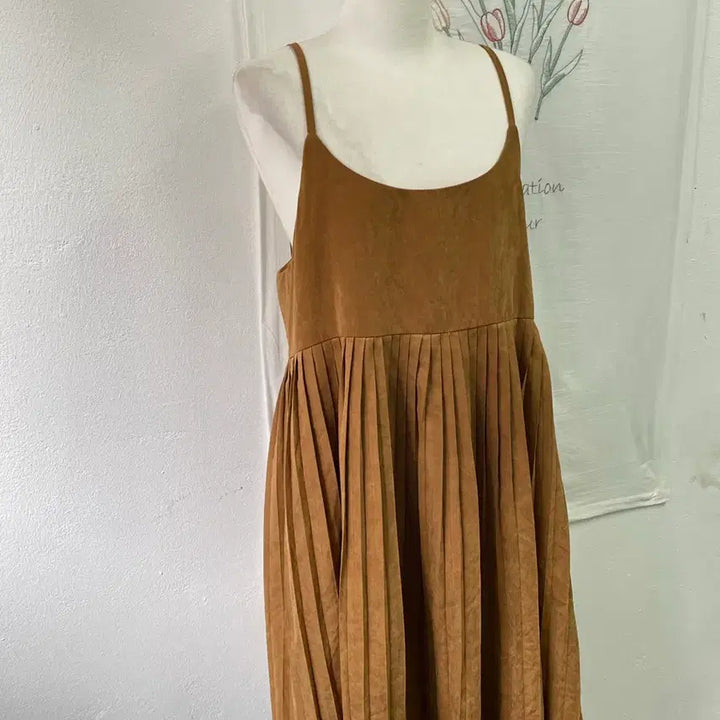 [BUNJANG] Camel Pleated Bustier Midi Dress / 카멜 플리츠 뷔스티에 미디 원피스