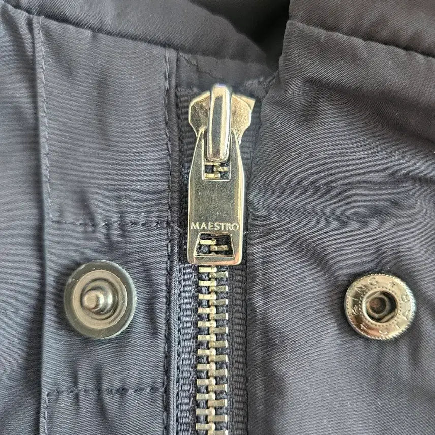 [BUNJANG] Maestro Classic Italian Field Jacket Navy / 마에스트로 클래식 이태리 야상 자켓 네이비 색상이에요사진에서 보이는 것