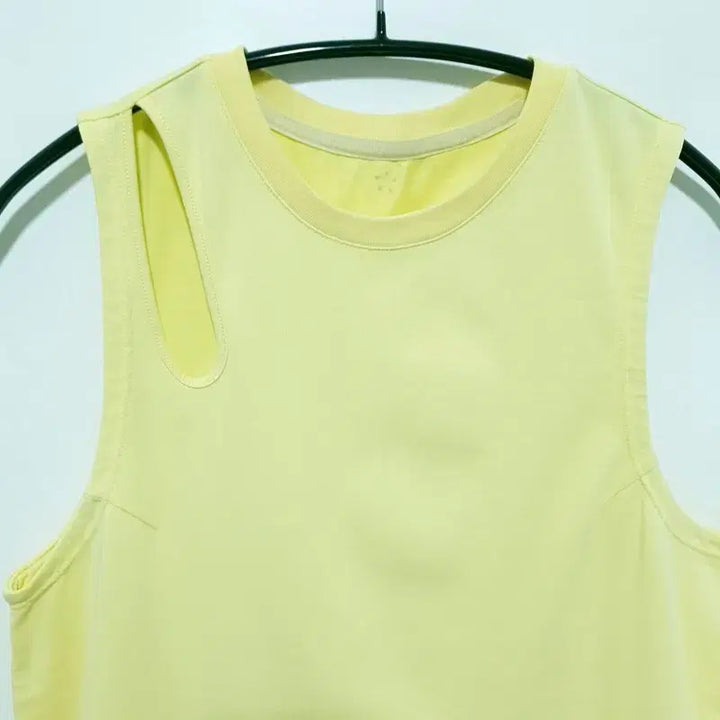 [BUNJANG] Mulawear Cut-out Sleeveless T-shirt M_S2055 / 뮬라웨어 컷아웃 민소매 티 M_S2055