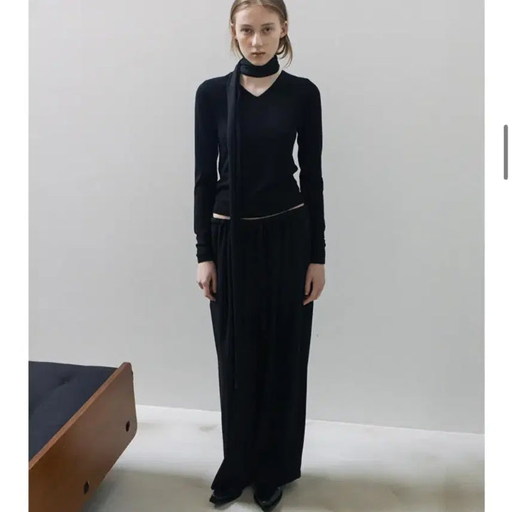 [SOLD OUT] REPOS Relaxed One-Tuck Pants (Black)