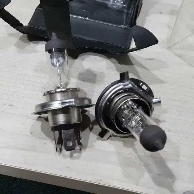 [BUNJANG] Stanley 9003 LL HB2 12V 60/55W Halogen Headlight Bulb (Germany) / 미사용 차량용 독일산 할로겐 라이트
