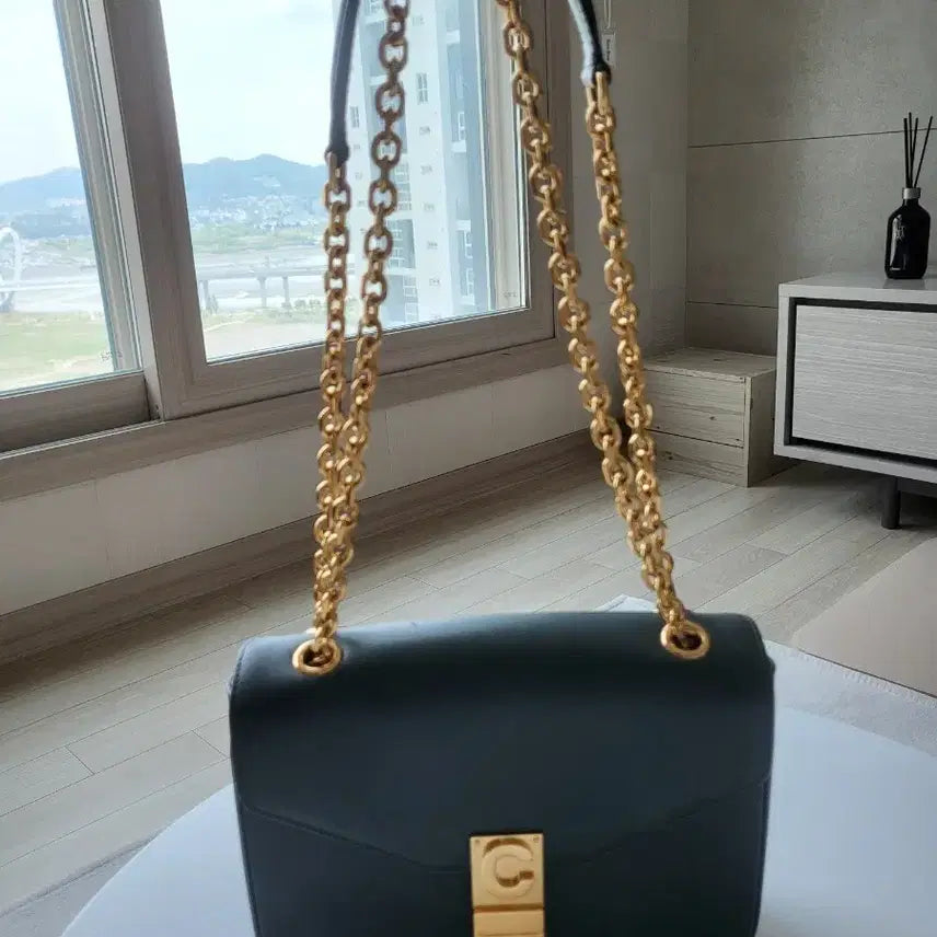 [BUNJANG] Celine C Chain Shoulder Bag Deep Green / 셀린느 c체인 숄더백