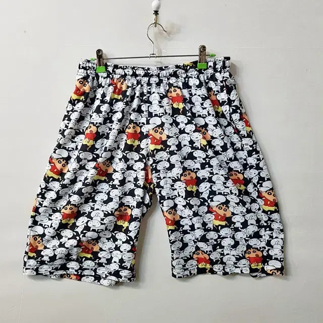 [BUNJANG] Crayon Shin-chan Elastic Waist Shorts / 크레용 신짱 밴딩 반바지