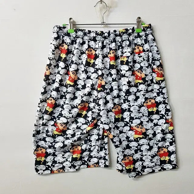 [BUNJANG] Crayon Shin-chan Elastic Waist Shorts / 크레용 신짱 밴딩 반바지