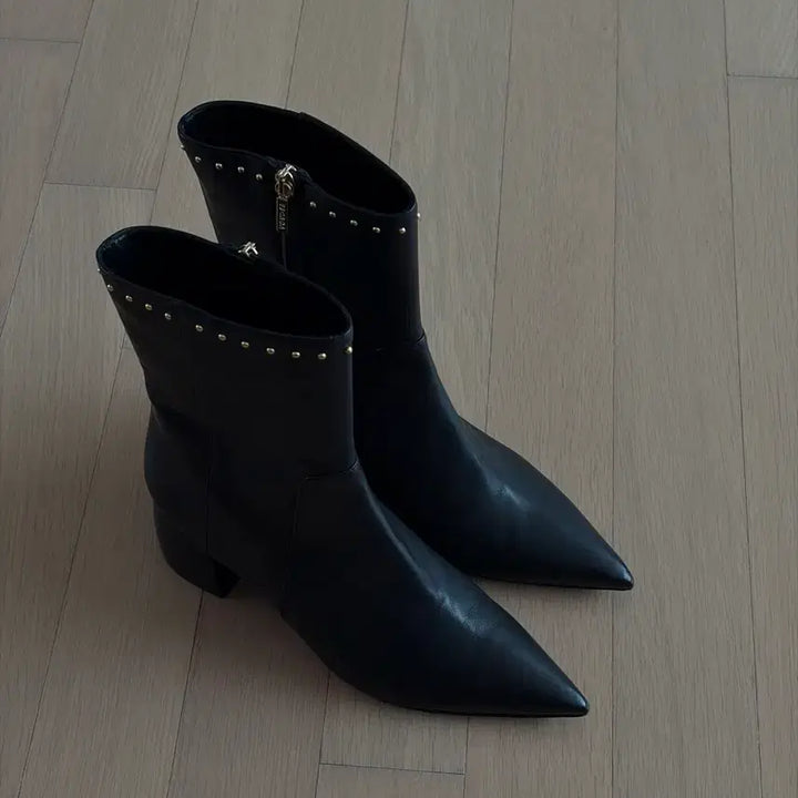 [BUNJANG] Escada Black Leather Ankle Boots / 에스카다 블랙 레더 앵클부츠