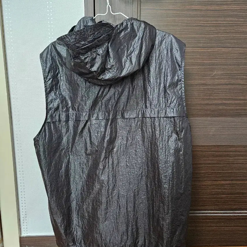 [BUNJANG] DIMITRIBLACK Nylon Hooded Vest / 디미트리블랙 나일론 후드베스트