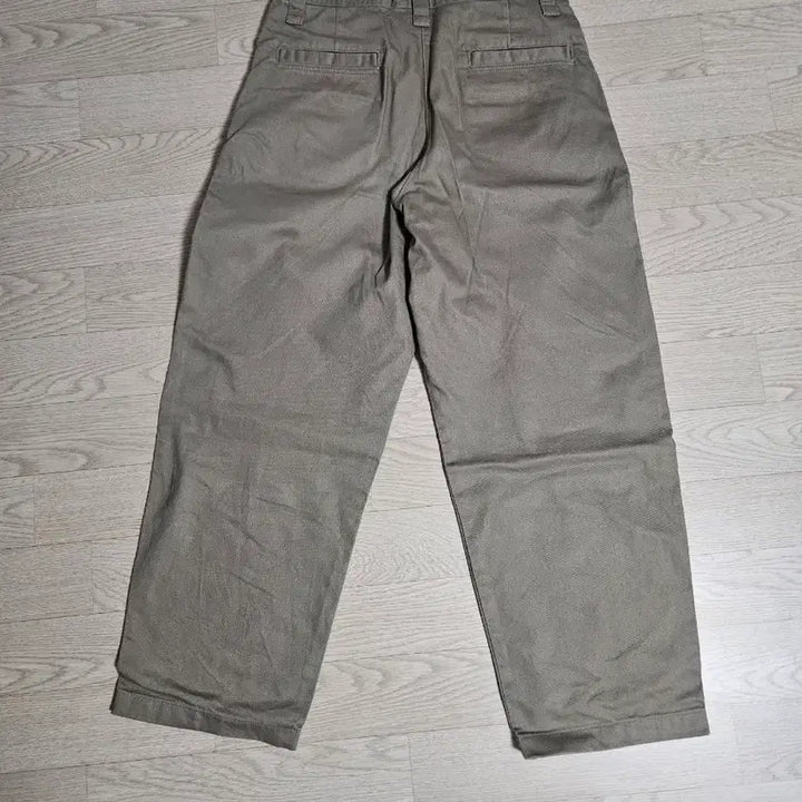 [BUNJANG] Uniqlo U Wide Fit Chino Pants Brown Size 76 / 유니클로 와이드핏치노팬츠 35브라운 76(30)사이즈