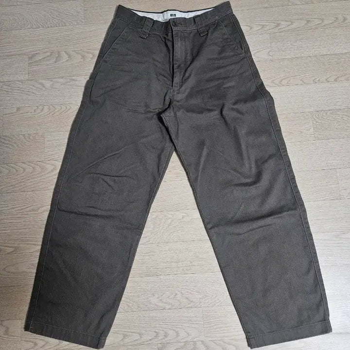[BUNJANG] Uniqlo U Wide Fit Chino Pants Brown Size 76 / 유니클로 와이드핏치노팬츠 36브라운 76(30)사이즈