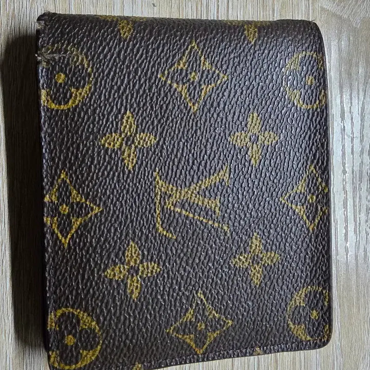 [BUNJANG] Leather Bifold Wallet / 지갑 판매합니다