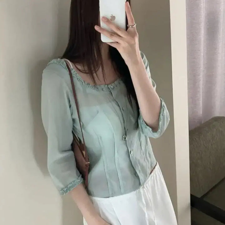 [BUNJANG] Mint Blouse for Wedding Guest and Date Looks / 여름하객룩 / 블라우스 / 데이트룩