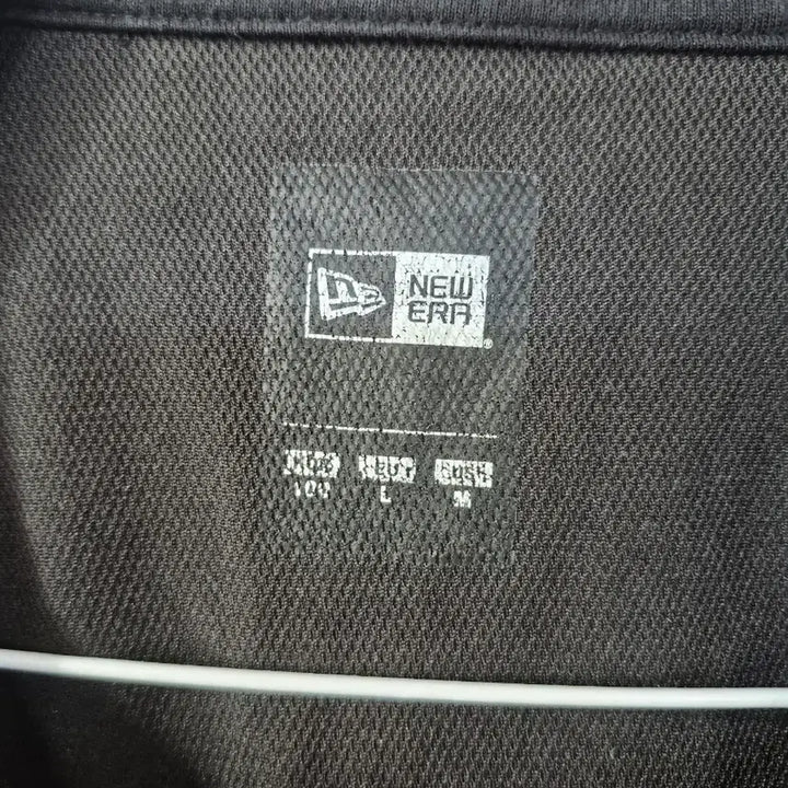 [BUNJANG] New Era Black Short Sleeve T-Shirt L / L 뉴에라 검정 반팔 티셔츠