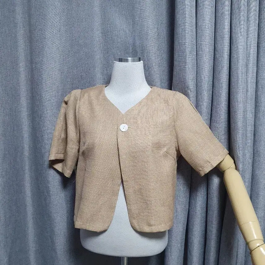 [BUNJANG] Padded Beige Jacket / 패드 베이지 자켓