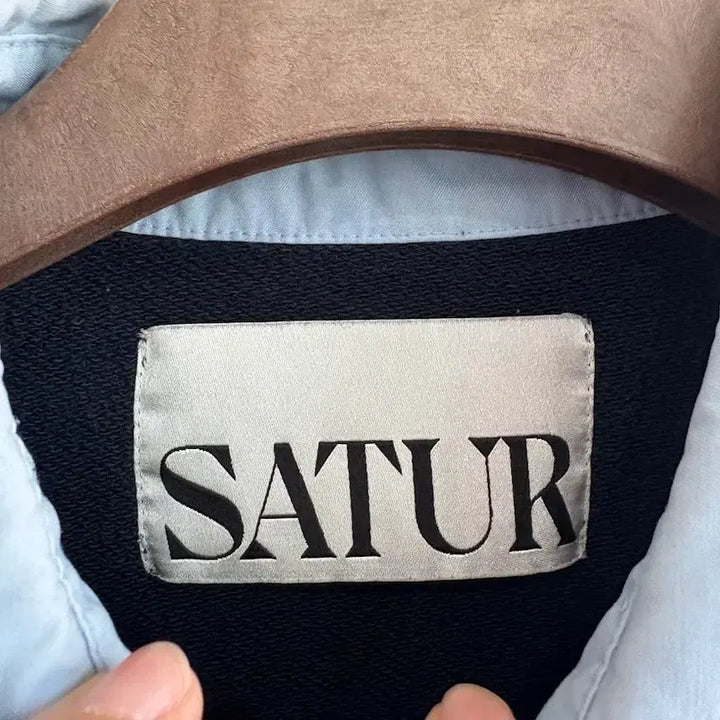 [BUNJANG] Saeter Navy Collar Sweatshirt / 새터 네이비 카라 맨투맨