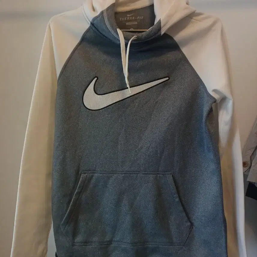 [BUNJANG] Nike Therma-FIT Hoodie Grey/White S / 나이키 써마핏 후드티 그레이/화이트 S