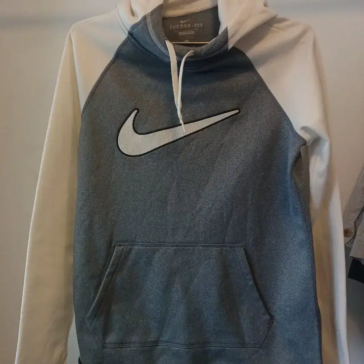 [BUNJANG] Nike Therma-FIT Hoodie Grey/White S / 나이키 써마핏 후드티 그레이/화이트 S