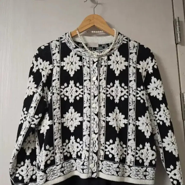 [BUNJANG] OWL Premium Flower Cardigan / 미착용) OWL 고급 넘이쁜 플라워 가디건 (프리)