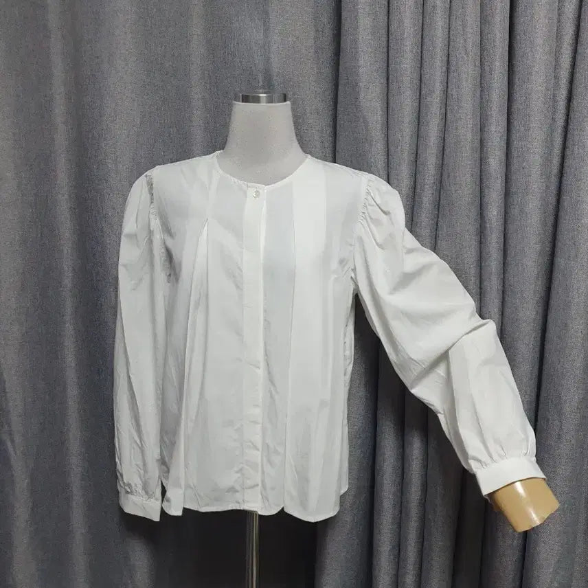[BUNJANG] Pinched White Cool Blouse / 핀턱 화이트 쿨 블라우스