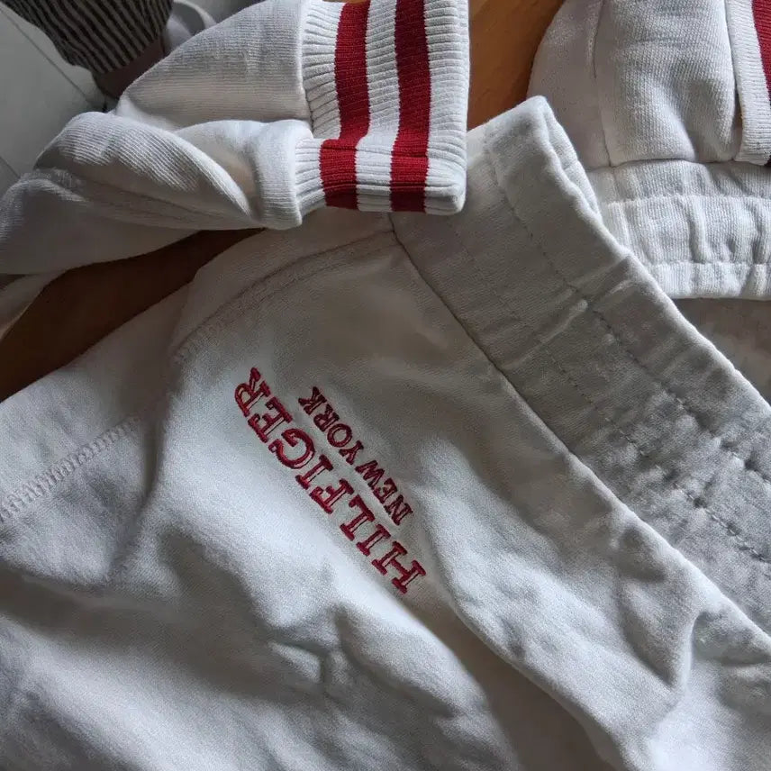 [BUNJANG] Tommy Hilfiger Ivory Training Suit Set / 타미힐피거 트레이닝복 세트 아이보리