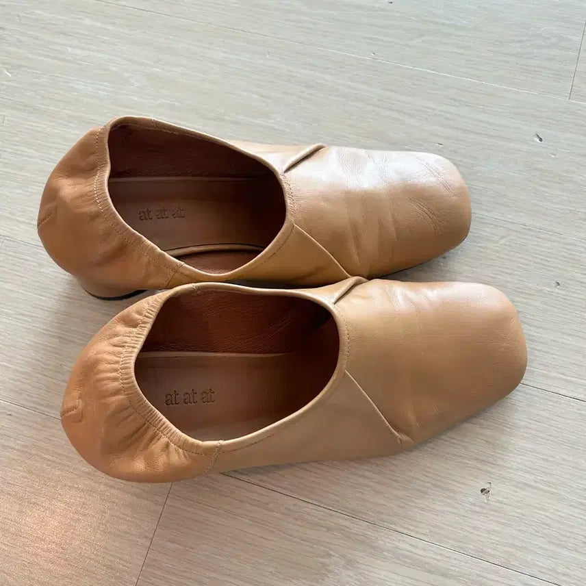 [BUNJANG] Mustard Leather 5cm Heel Shoes / at at at 머스터드 가죽 5cm 힐