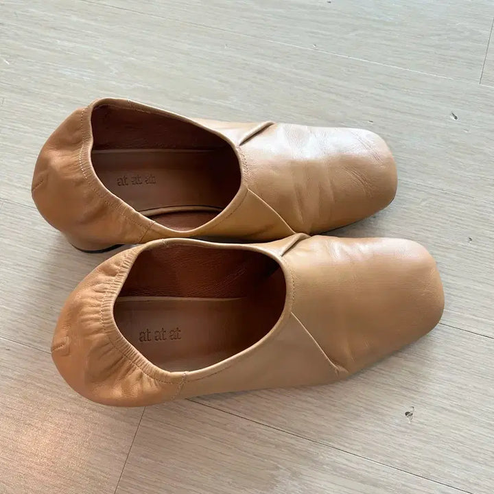 [BUNJANG] Mustard Leather 5cm Heel Shoes / at at at 머스터드 가죽 5cm 힐
