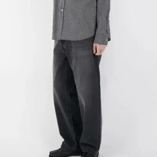[BUNJANG] Carhartt Landon Pant Black Washed Wide Denim Pants / 칼하트 블랙 워싱 와이드 랜든 데님 팬츠/28/앨리스/1259