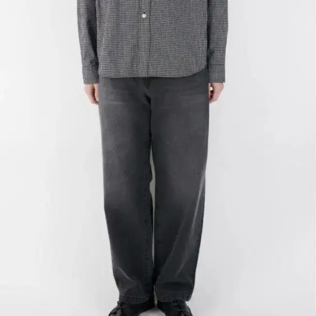 [BUNJANG] Carhartt Landon Pant Black Washed Wide Denim Pants / 칼하트 블랙 워싱 와이드 랜든 데님 팬츠/28/앨리스/1259