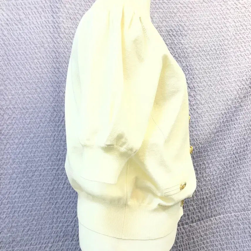 [BUNJANG] RE STUDIO V-Neck Short-Sleeve Knit Cardigan Ivory / 한섬 RE STUDIO 브이넥 반팔 니트 가디건 아이보리 새옷급
