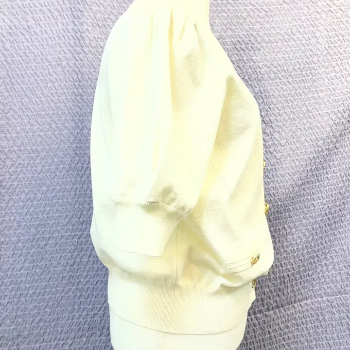 [BUNJANG] RE STUDIO V-Neck Short-Sleeve Knit Cardigan Ivory / 한섬 RE STUDIO 브이넥 반팔 니트 가디건 아이보리 새옷급