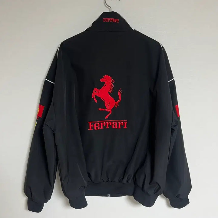 [BUNJANG] Ferrari Windbreaker Jacket Unisex / 페라리 바람막이 자켓 남여공용