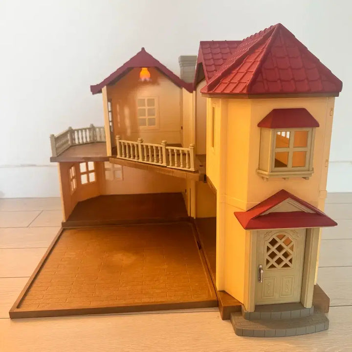 [BUNJANG] Sylvanian Families Old "Light-Up Victorian House" (Discontinued) / 단종)올드)실바니안 불이들어오는 이층집