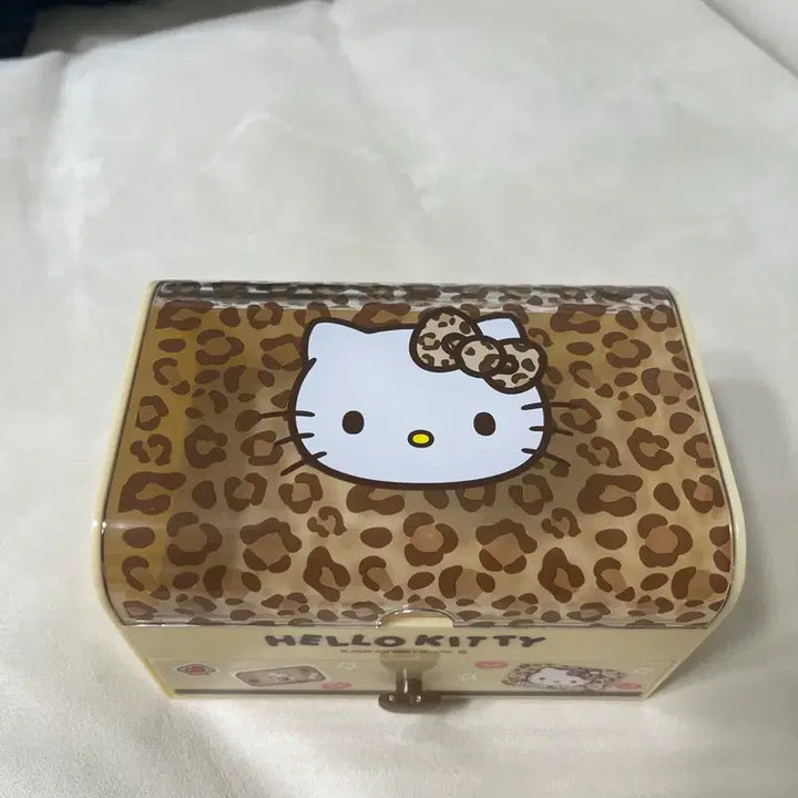 [BUNJANG] Hello Kitty Leopard Print Drawer Storage Box / (새제품) 헬로키티 레오파드 서랍 수납함