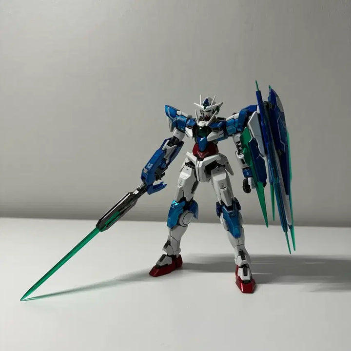 [BUNJANG] Bandai RG 00 Qan[T] &amp; Astray Red Frame Metallic Coated Model Kit Set with Stand / RG 퀀터, 아스트레이 메탈릭 도색작 판매(스탠드 포함)