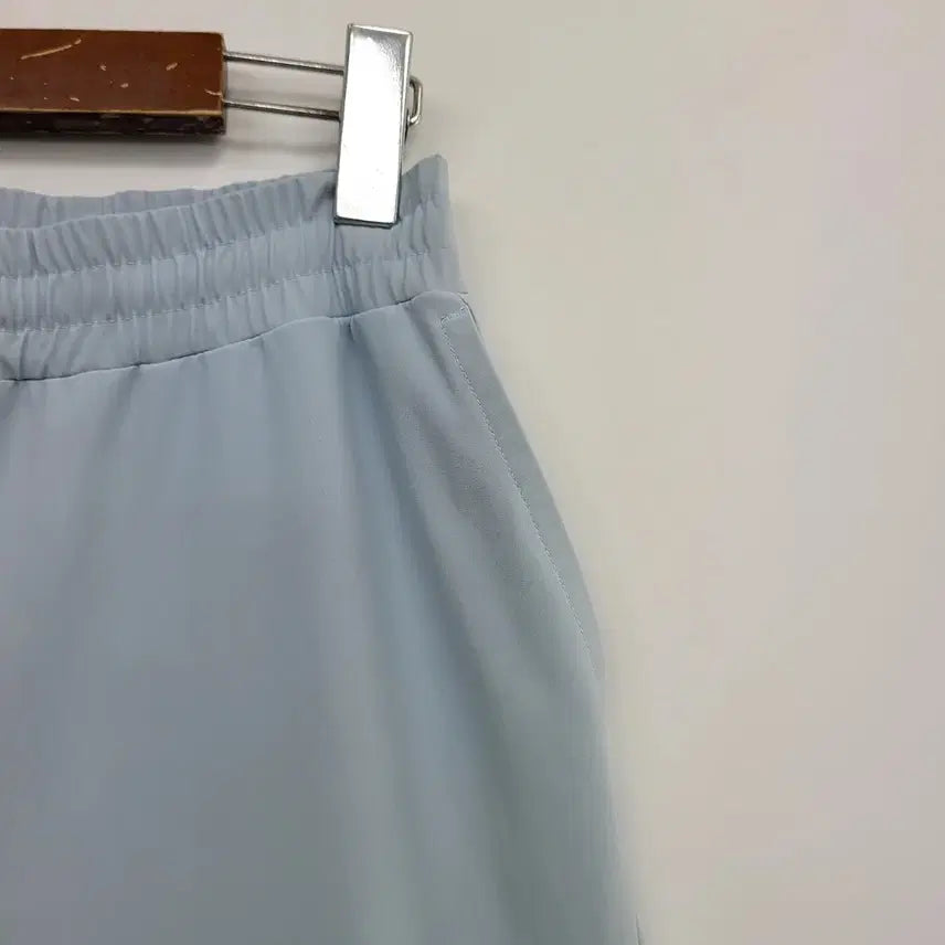 [BUNJANG] Mulawear Light Blue Jogger Training Pants (Size S) / 뮬라웨어 하늘색 조거 트레이닝 팬츠/S/앨리스/1261
