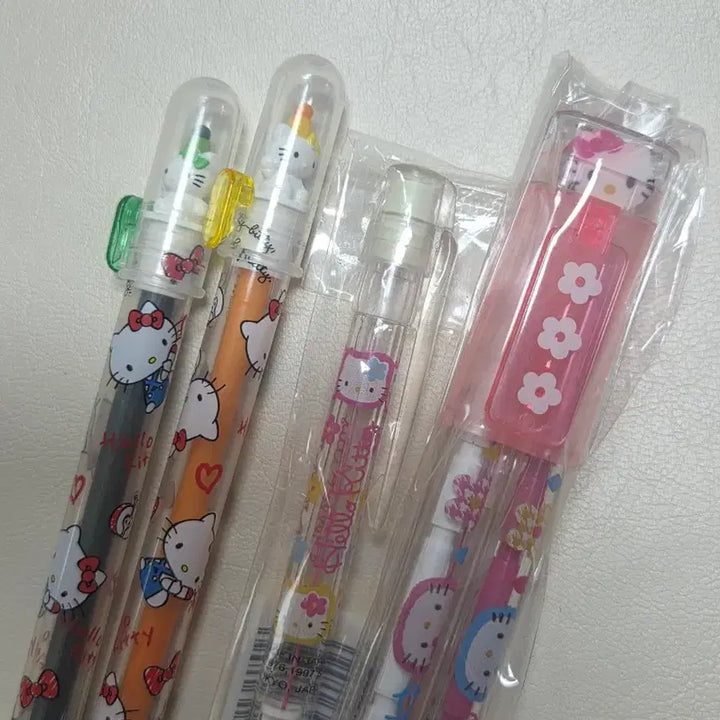 [BUNJANG] Classic Hello Kitty Mechanical Pencil &amp; Sign Pen Set / 고전키티 샤프 연필 사인펜 세트판매