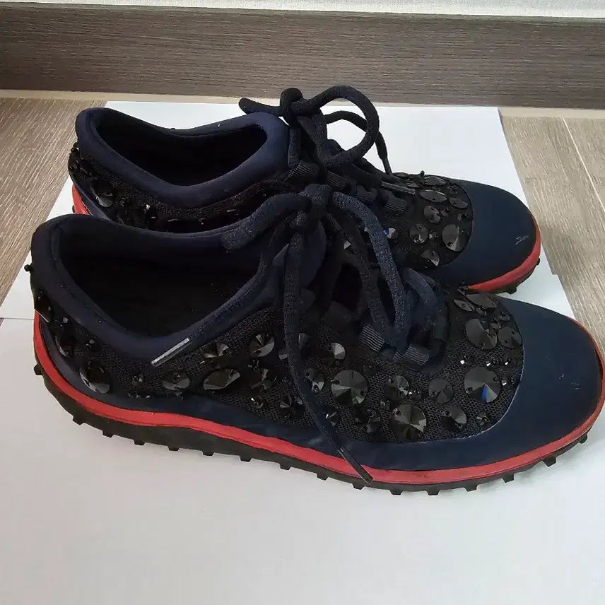 [BUNJANG] Miu Miu Studded Sneakers / 미우미우 스터드 장식 스니커즈 230