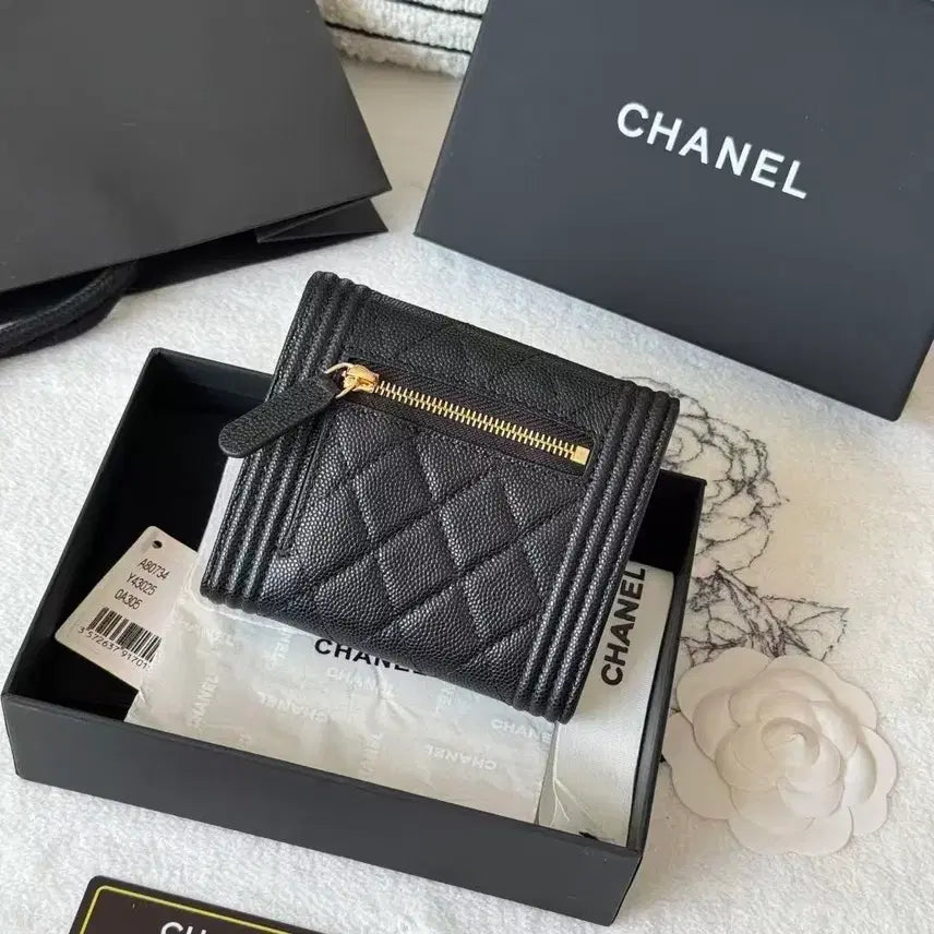 [BUNJANG] Chanel Caviar Skin Matelassé Boy Line Bi-fold Wallet / 샤넬 지갑입니다