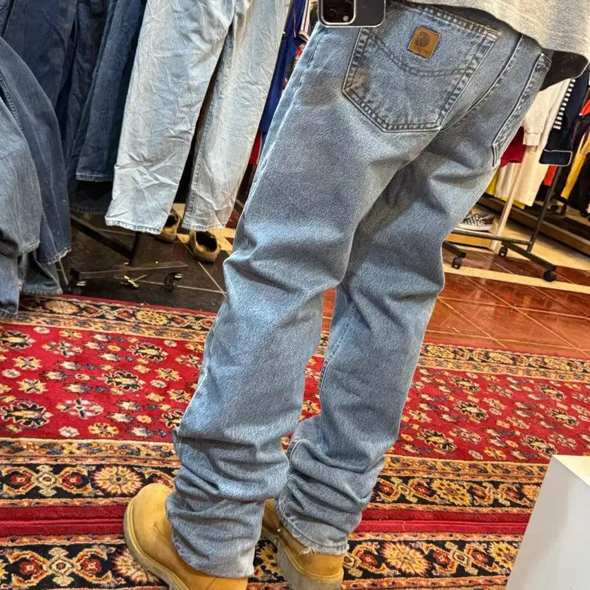[SOLD OUT] 칼하트 B18 STW 빈티지 데님 팬츠 32in